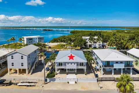 View/Area - 455 Big Pine Rd, Key Largo, FL 33037 photo 2 of 5