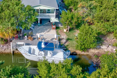 3987 Gordon Rd, Big Pine Key, FL 33043