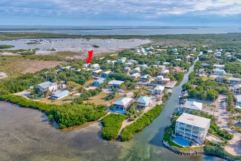3987 Gordon Rd, Big Pine Key, FL 33043 photo 2