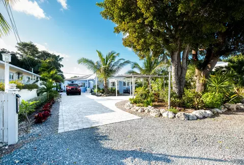 172 Pearl Ave, Tavernier, FL 33070
