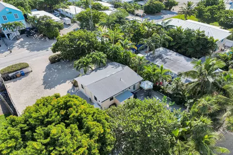 View/Area - 543 74th St, Marathon, FL 33050 photo 2 of 3