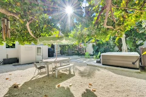 Exterior - 543 74th St, Marathon, FL 33050 photo 5 of 11