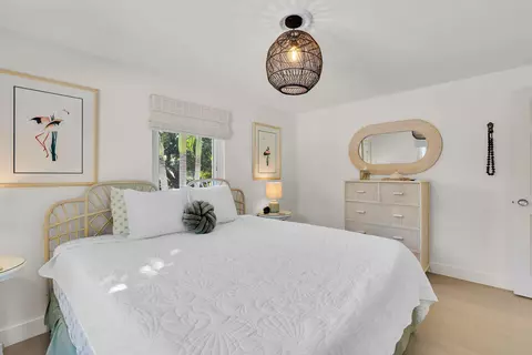 Bedroom - 543 74th St, Marathon, FL 33050 photo 2 of 6