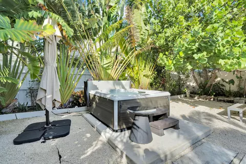 Exterior - 543 74th St, Marathon, FL 33050 photo 7 of 11