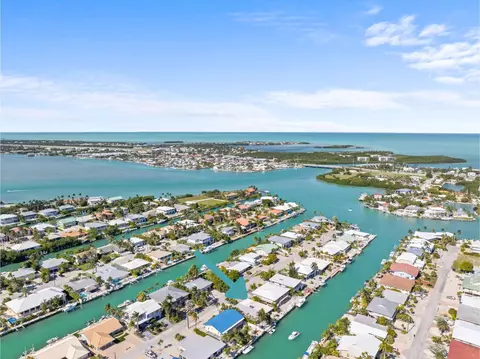 650 11th St, Key Colony, FL 33051