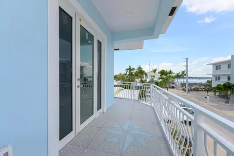Exterior - 78 Avenue D, Key Largo, FL 33037 photo 6 of 7