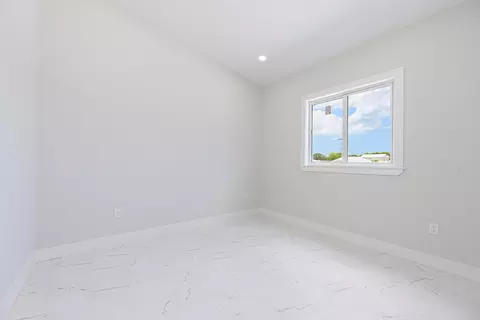 Bedroom - 78 Avenue D, Key Largo, FL 33037 photo 1 of 3