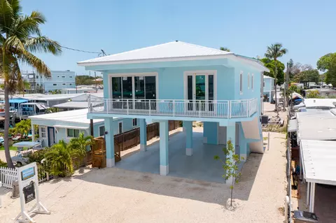 Exterior - 78 Avenue D, Key Largo, FL 33037 photo 2 of 7