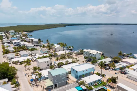 View/Area - 78 Avenue D, Key Largo, FL 33037 photo 2 of 3