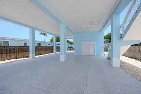 Exterior - 78 Avenue D, Key Largo, FL 33037 photo 4 of 7