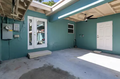 Exterior - 1545 52nd St, Marathon, FL 33050 photo 2 of 10