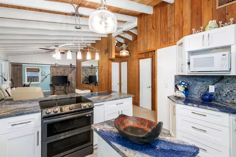 Kitchen - 1545 52nd St, Marathon, FL 33050 photo 3 of 3