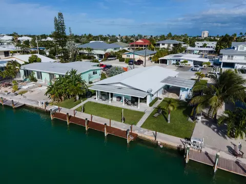 View/Area - 261 9th St #KEY colony, Key Colony Beach, FL 33051 photo 4 of 12