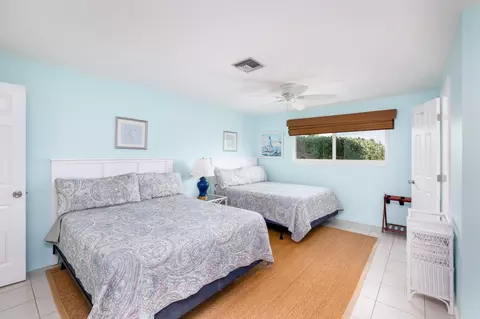 Bedroom - 261 9th St #KEY colony, Key Colony Beach, FL 33051 photo 4 of 5