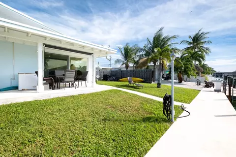 Exterior - 261 9th St #KEY colony, Key Colony Beach, FL 33051 photo 9 of 13
