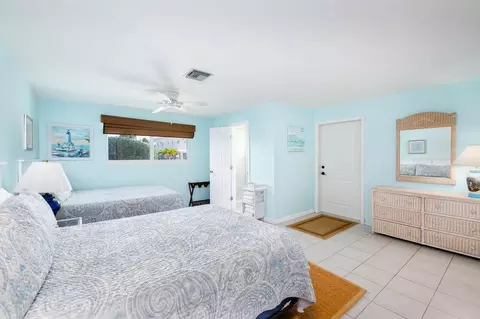 Bedroom - 261 9th St #KEY colony, Key Colony Beach, FL 33051 photo 3 of 5