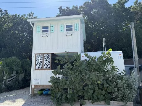 325 Calusa St #121, Key Largo, FL 33037