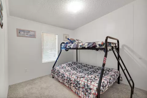 Bedroom - 222 Cuba Rd, Tavernier, FL 33070 photo 6 of 10