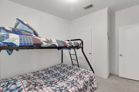 Bedroom - 222 Cuba Rd, Tavernier, FL 33070 photo 7 of 10