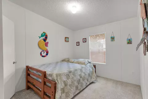 Bedroom - 222 Cuba Rd, Tavernier, FL 33070 photo 3 of 10