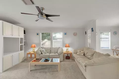 Living - 222 Cuba Rd, Tavernier, FL 33070 photo 5 of 6