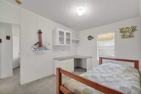 Bedroom - 222 Cuba Rd, Tavernier, FL 33070 photo 2 of 10