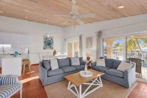 351 10th St #KEY colony, Key Colony Beach, FL 33051