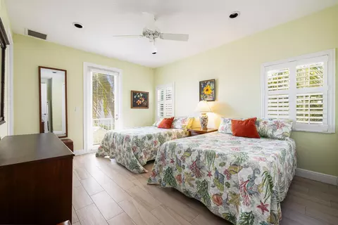 Bedroom - 112 Leoni Dr, Islamorada, FL 33036 photo 3 of 6