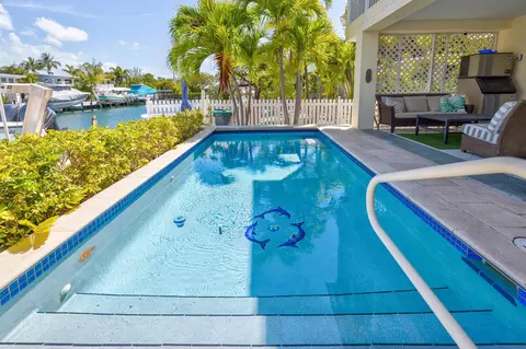 Exterior - 112 Leoni Dr, Islamorada, FL 33036 photo 14 of 25
