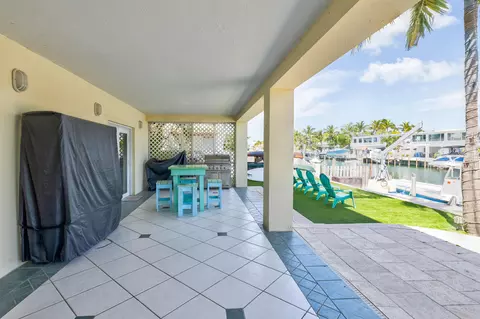 Exterior - 112 Leoni Dr, Islamorada, FL 33036 photo 9 of 25