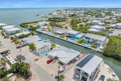 View/Area - 427 89th Street Ocean Street Ocean, Marathon, FL 33050 photo 3 of 7