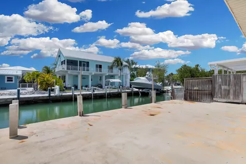 Exterior - 427 89th Street Ocean Street Ocean, Marathon, FL 33050 photo 2 of 7