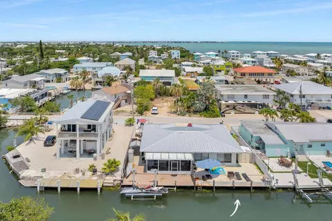 View/Area - 427 89th Street Ocean Street Ocean, Marathon, FL 33050 photo 2 of 7