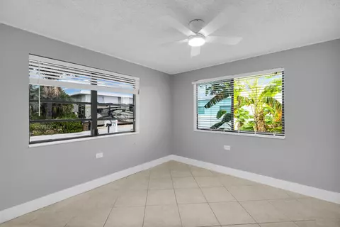 Bedroom - 427 89th Street Ocean Street Ocean, Marathon, FL 33050 photo 7 of 8