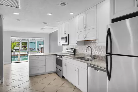 Kitchen - 427 89th Street Ocean Street Ocean, Marathon, FL 33050 photo 6 of 7