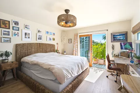 Bedroom - 16640 Cypress Rd, Sugarloaf Key, FL 33042 photo 2 of 9