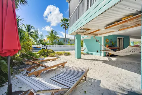 Exterior - 16640 Cypress Rd, Sugarloaf Key, FL 33042 photo 10 of 27