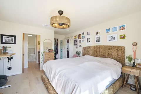 Bedroom - 16640 Cypress Rd, Sugarloaf Key, FL 33042 photo 3 of 9