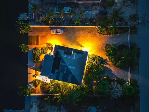 View/Area - 16640 Cypress Rd, Sugarloaf Key, FL 33042 photo 5 of 8