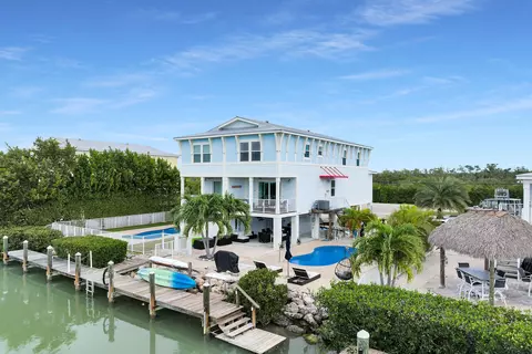 219 Sombrero Beach Rd #2, Marathon, FL 33050