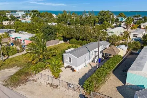27945 Tarpon Ter, Little Torch Key, FL 33042