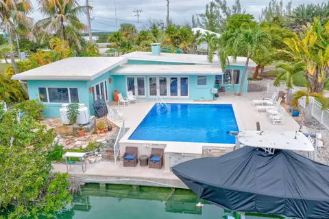 51 Drost Dr, Summerland Key, FL 33042