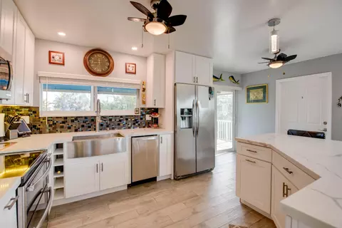 421 Ixora Dr, Big Pine Key, FL 33043 photo 9