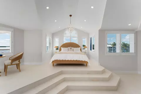 Bedroom - 180 Pompano Dr, Key Largo, FL 33037 photo 1 of 9