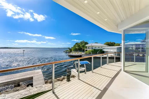 View/Area - 180 Pompano Dr, Key Largo, FL 33037 photo 3 of 8