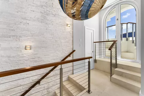 Entry Way - 180 Pompano Dr, Key Largo, FL 33037 photo 3 of 4
