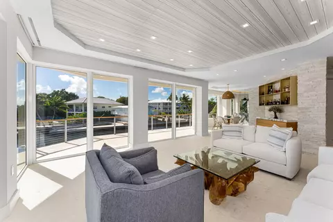 Living - 180 Pompano Dr, Key Largo, FL 33037 photo 3 of 5