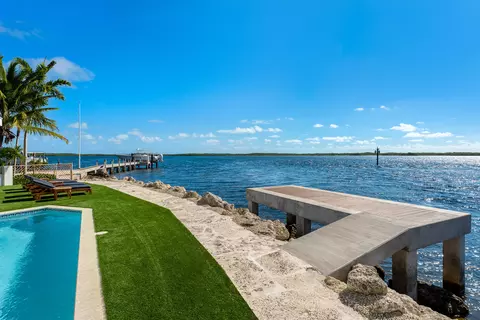 Exterior - 180 Pompano Dr, Key Largo, FL 33037 photo 14 of 14