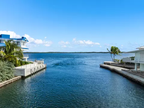 View/Area - 180 Pompano Dr, Key Largo, FL 33037 photo 5 of 8