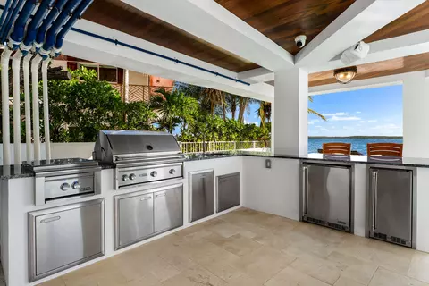 Kitchen - 180 Pompano Dr, Key Largo, FL 33037 photo 4 of 4